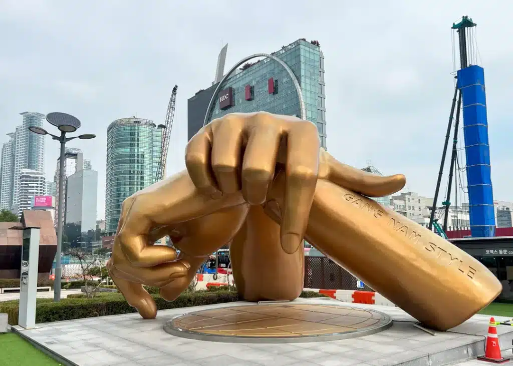 Statue of Gangnam Style - Seoul