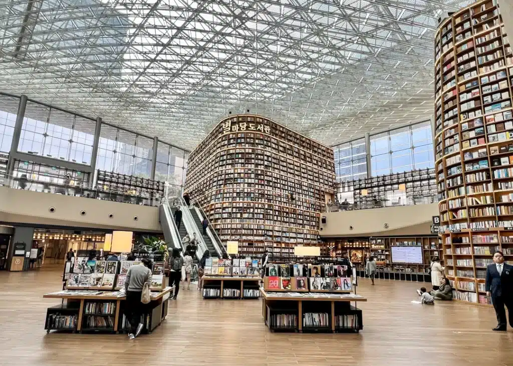 Seoul Starfield Library