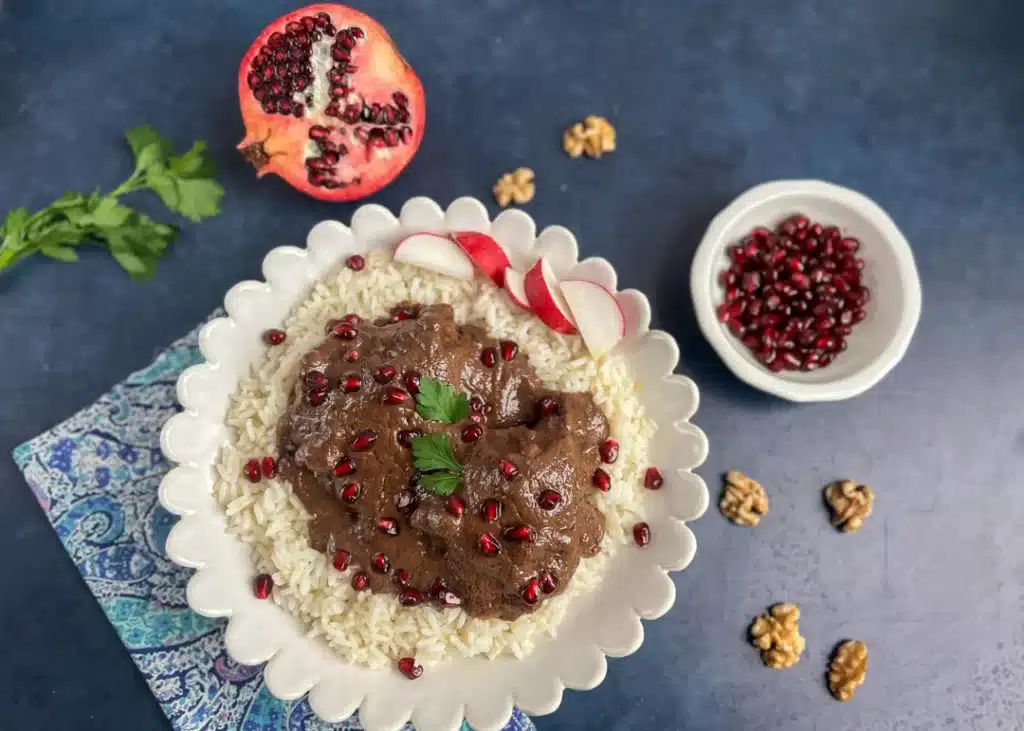 Chicken with walnuts and pomegranates