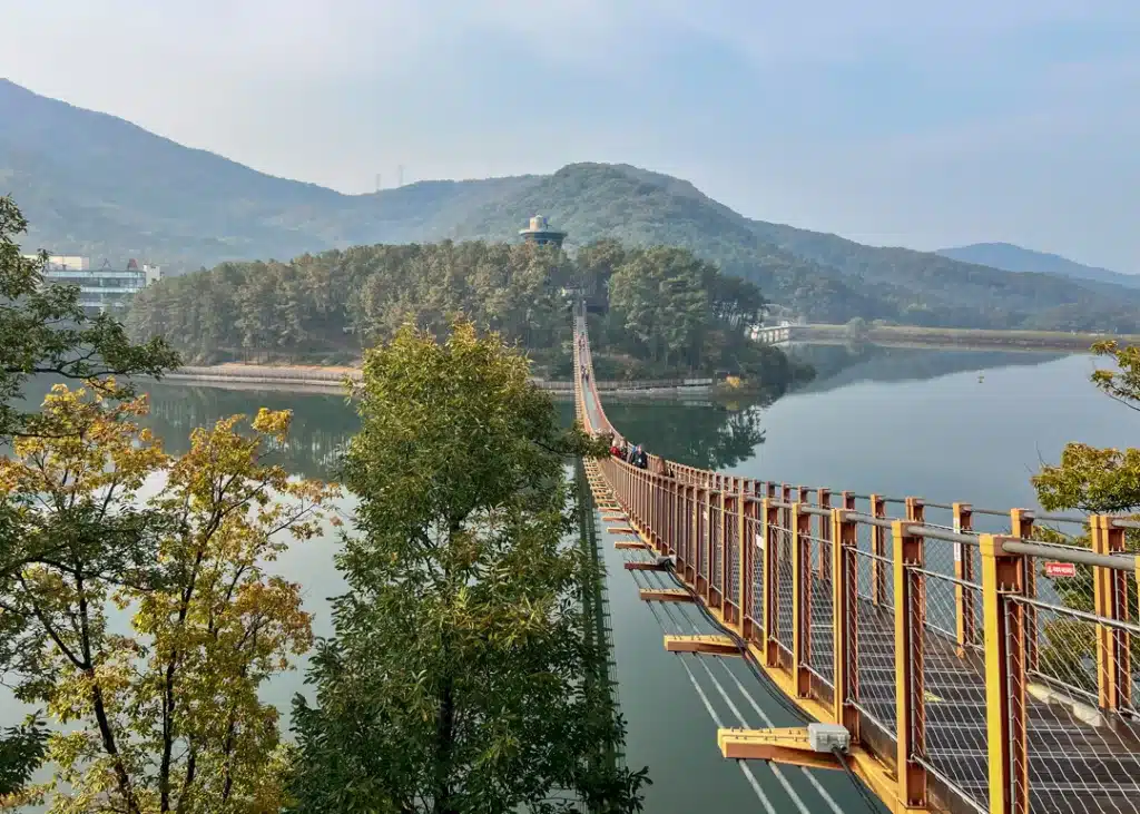 Majang Reservoir Suspension Bridge